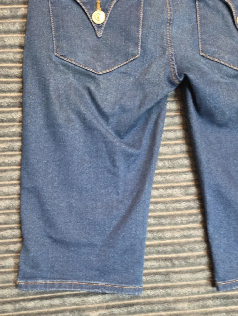 Hudson Jeans Indigo Cropped Denim Shorts with Side Slits